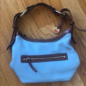 Light blue Dooney & Bourke shoulder bag 💙